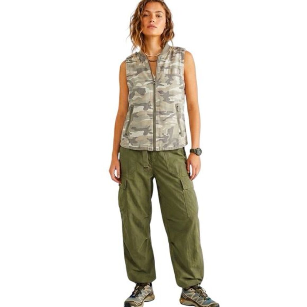 Basic House Woodstock Jimi Hendrix Camo Vest Women  Sz Medium 95 Gorpcore Y2K